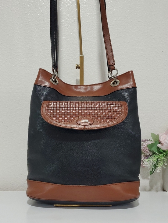 Bally Handbags - 🇮🇹Vintage Bally Pebbled Black Leather Brown Trim Chain Shoulder Bag🤎🖤